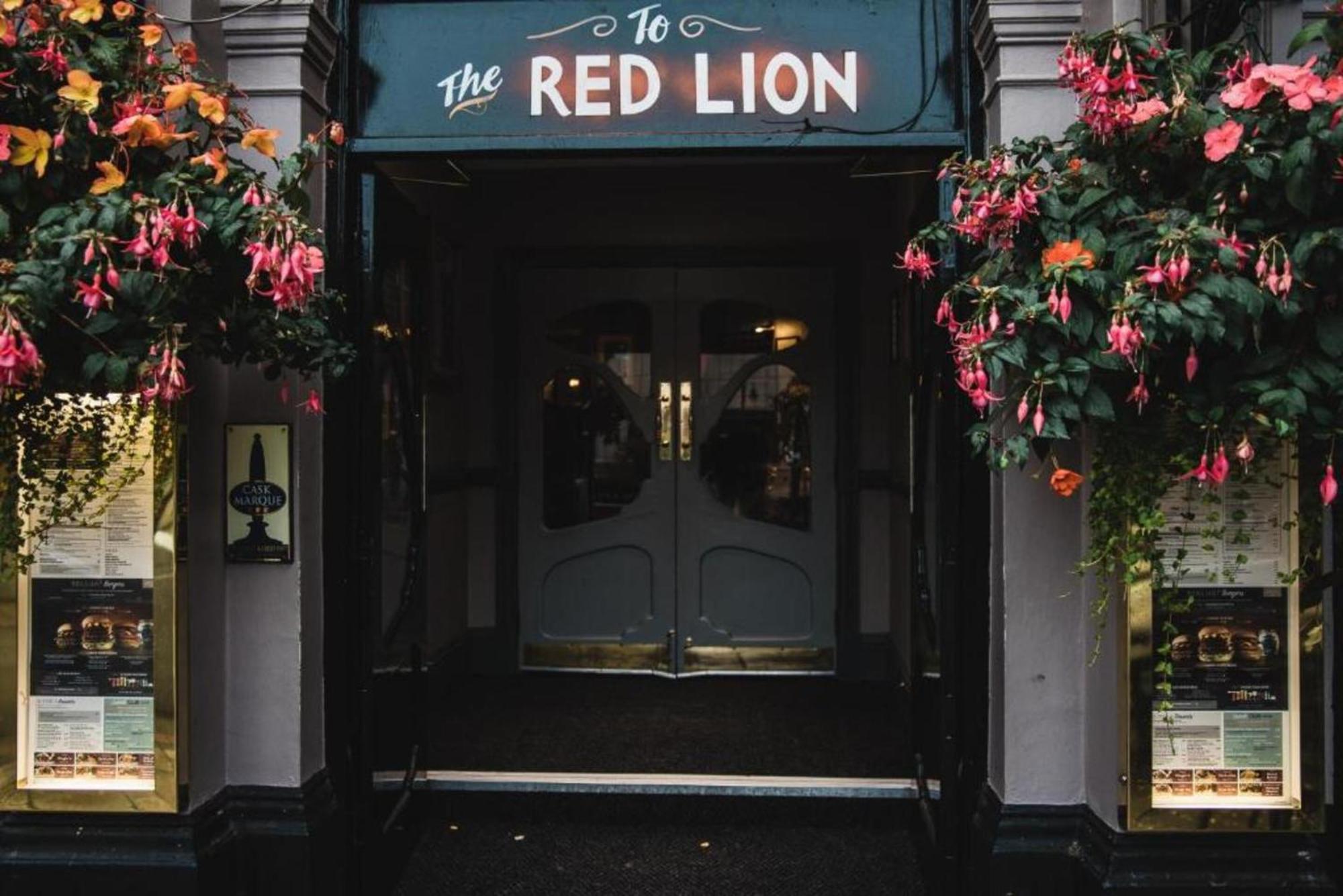 红狮酒店 卢顿 外观 照片